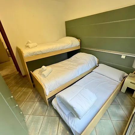 公寓 Magnificent With Garden On The 罗克布吕讷-卡普马丹