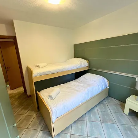 Magnificent With Garden On The * 罗克布吕讷-卡普马丹